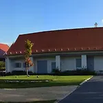 Panzió Bagolyvár Fogadó- újfalusy Márton