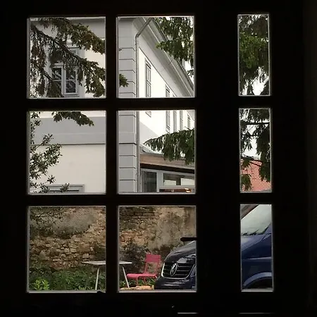 Bagolyvar Fogado- Ujfalusy Marton Vendeghaz Zirc