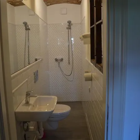 Bed & Breakfast Bagolyvar Fogado- Ujfalusy Marton Vendeghaz