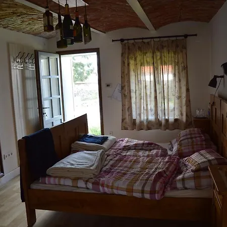 Bed & Breakfast Bagolyvar Fogado- Ujfalusy Marton Vendeghaz