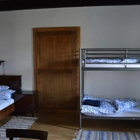 Bagolyvar Fogado- Ujfalusy Marton Vendeghaz Zirc