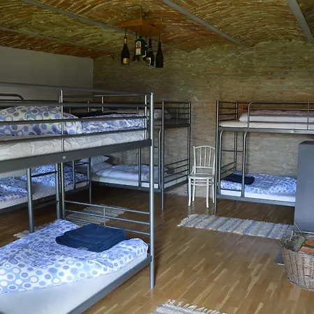 Bed & Breakfast Bagolyvar Fogado- Ujfalusy Marton Vendeghaz Zirc