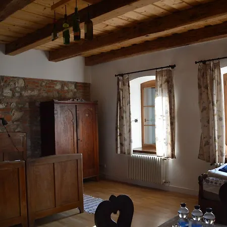 Bagolyvar Fogado- Ujfalusy Marton Vendeghaz Zirc