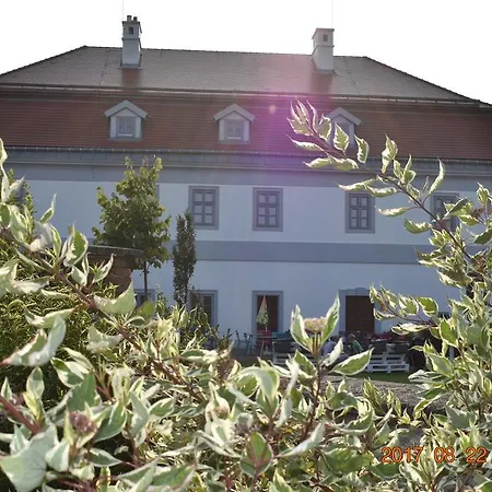 Bagolyvar Fogado- Ujfalusy Marton Vendeghaz