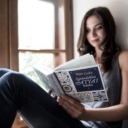 Bagolyvar Fogado- Ujfalusy Marton Vendeghaz Zirc