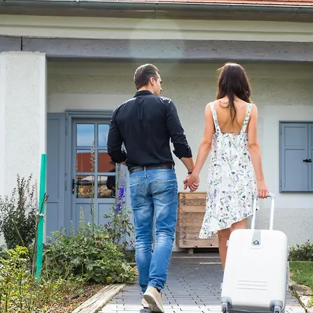 Bed & Breakfast Bagolyvar Fogado- Ujfalusy Marton Vendeghaz *