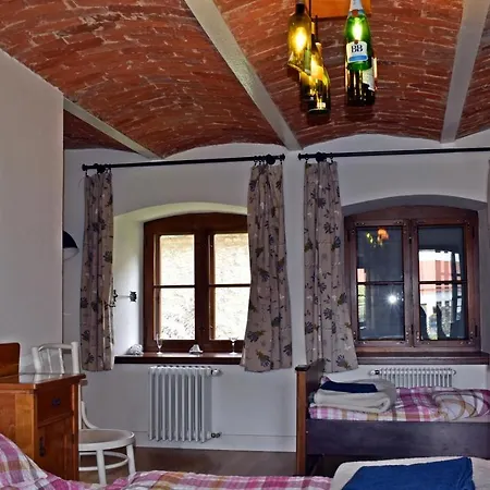 Bed & Breakfast Bagolyvar Fogado- Ujfalusy Marton Vendeghaz Zirc
