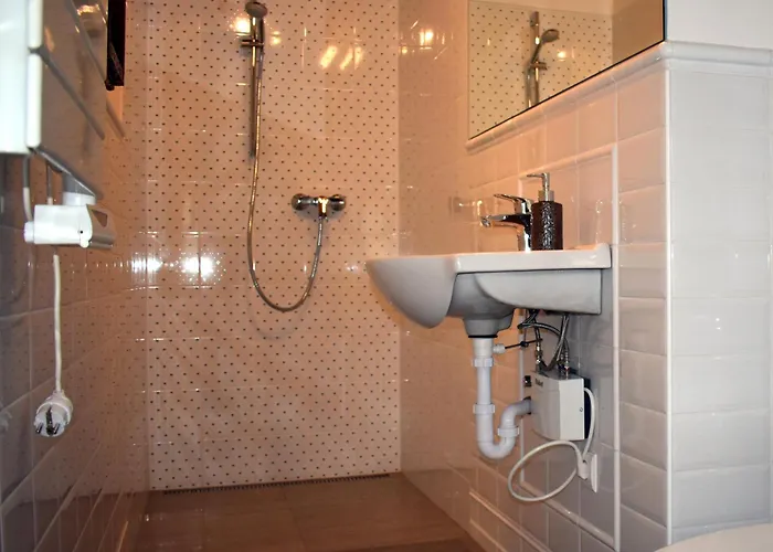 Bed & Breakfast Bagolyvar Fogado- Ujfalusy Marton Vendeghaz Zirc